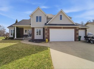 7610 Goodman Dr, Urbandale, IA 50322