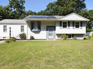 39 Chandler Dr, Marshfield, MA 02050