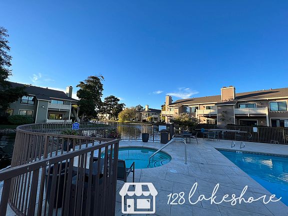3rd image of 128 Lakeshore Ct