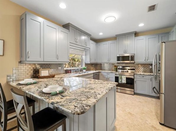 12341 Eagle Pointe Cir