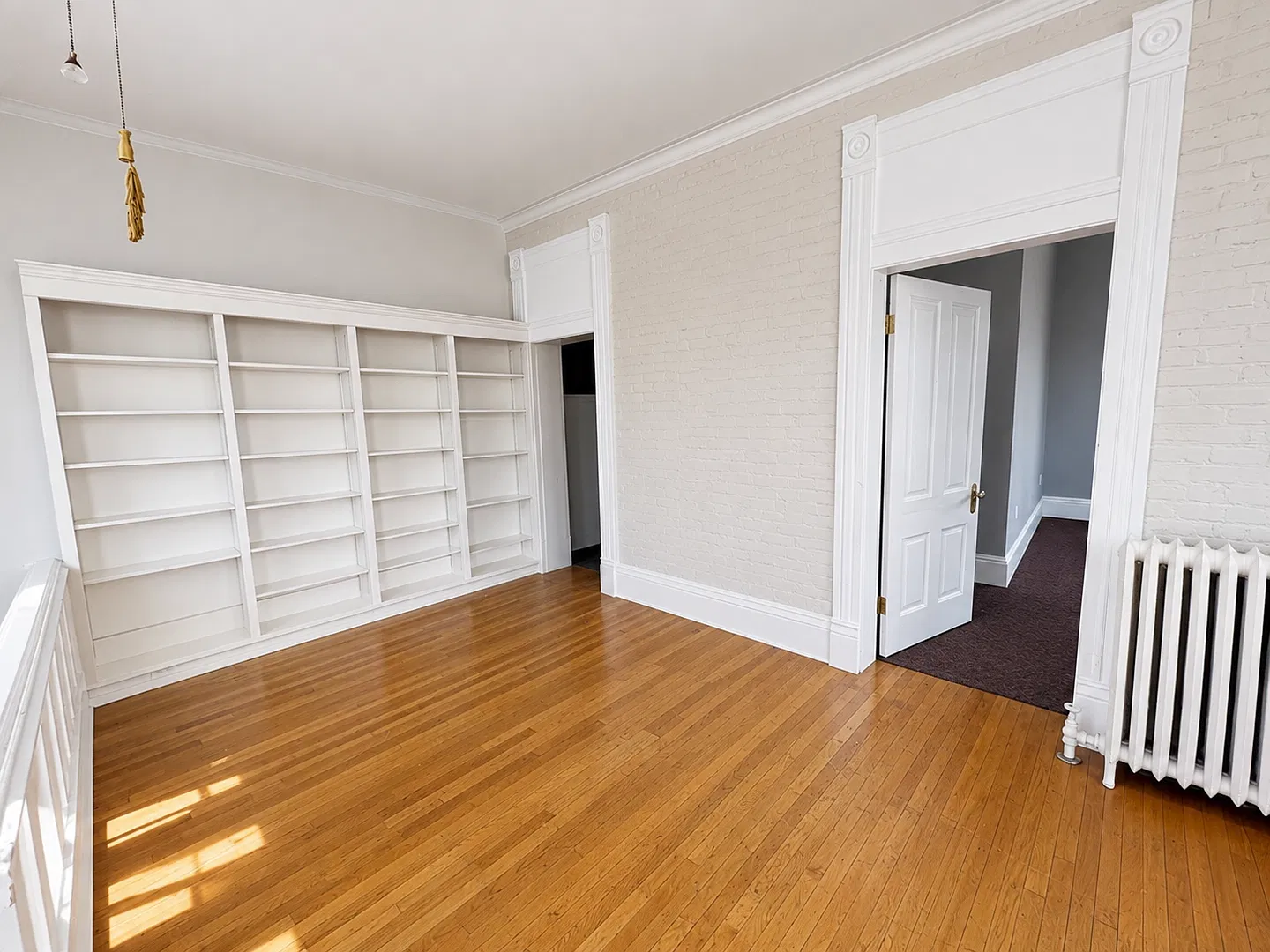 1338 College Street — Photo 3