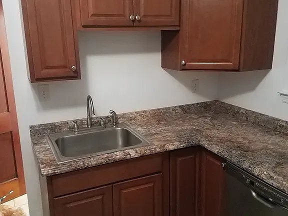 2 bed, $2,500 — Photo 4