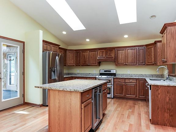 3rd image of W3650 Wildwood Dr
