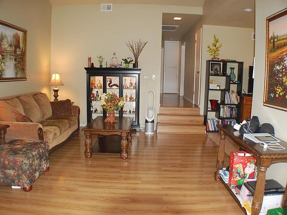 2nd image of 354 Kenbrook Cir