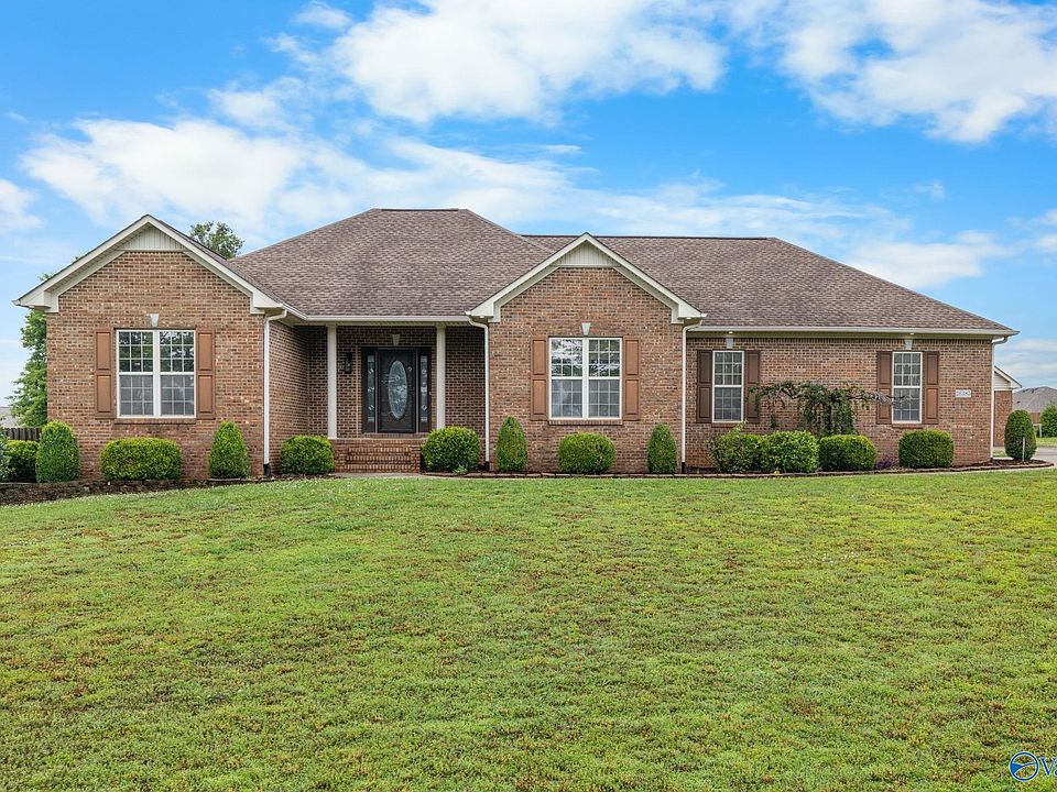 1st image of 26385 Pepper Rd