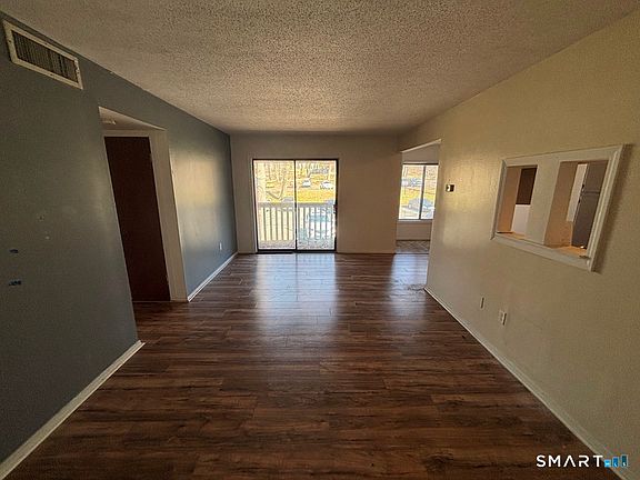 5th image of 35 Woodsedge Drive #3C