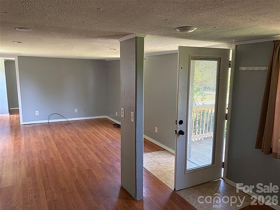 2nd image of 5027 Lineberger Loop Rd