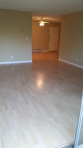 1031 Crestview Dr #304 Photo 1