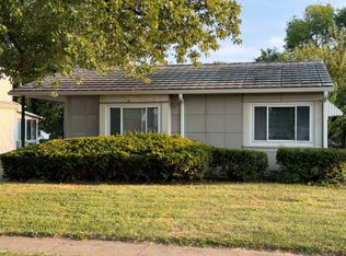 3117 Walnut Ave, Mattoon, IL 61938