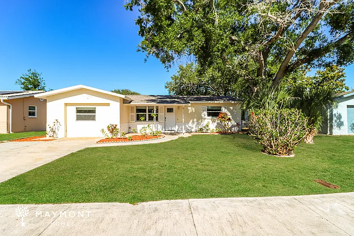 1588 Eunice Ln — Photo 1