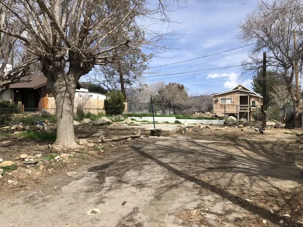 112 Pinewood Dr, Wofford Heights, CA 93285