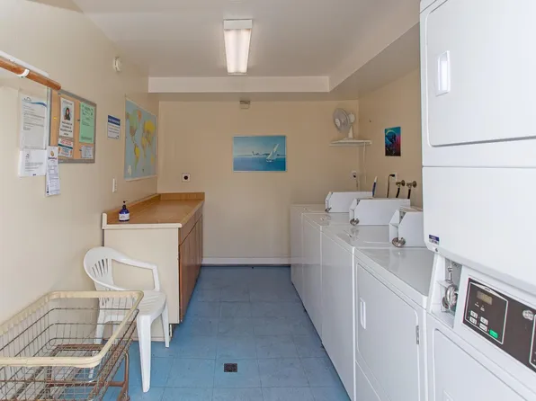 Village Pointe Apartments, 3160 Lincoln St #C4af4e05d, Carlsbad, CA 92008