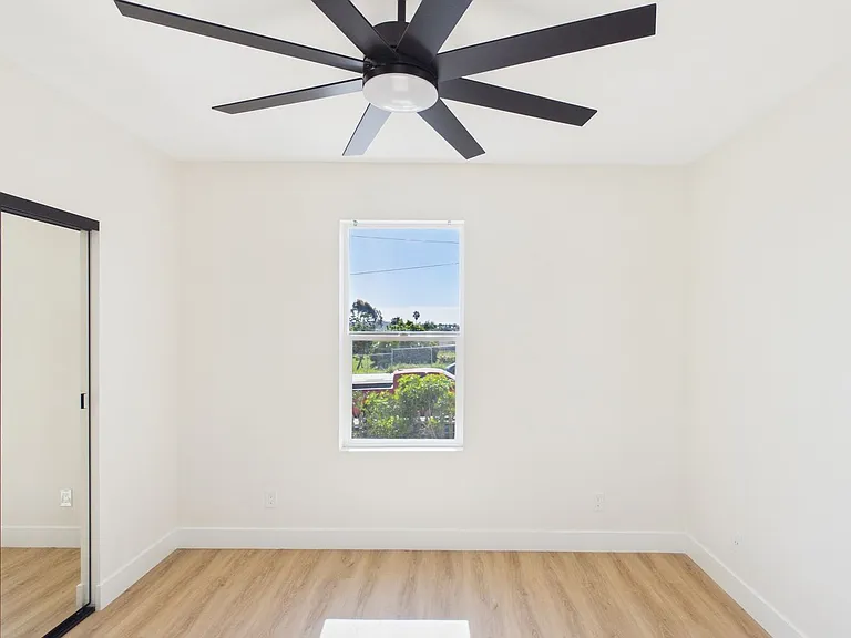 1447 Olive Ave #2 — Photo 22
