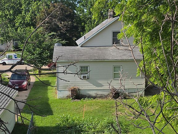 2nd image of 1019 Paulson Ave