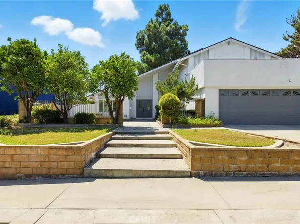 25381 Mackenzie St, Laguna Hills, CA 92653