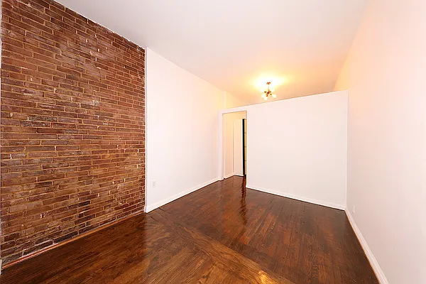 Rented by Corcoran | media 32