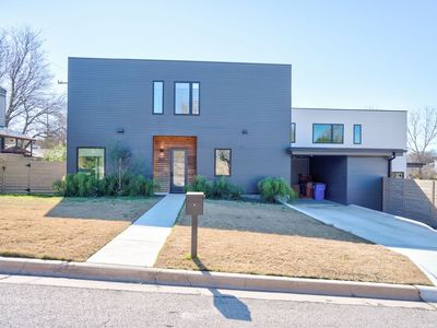 907 Barton Skyway, Austin, TX, 78704