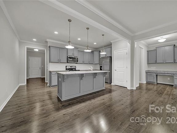 3rd image of 441 Tayberry Ln