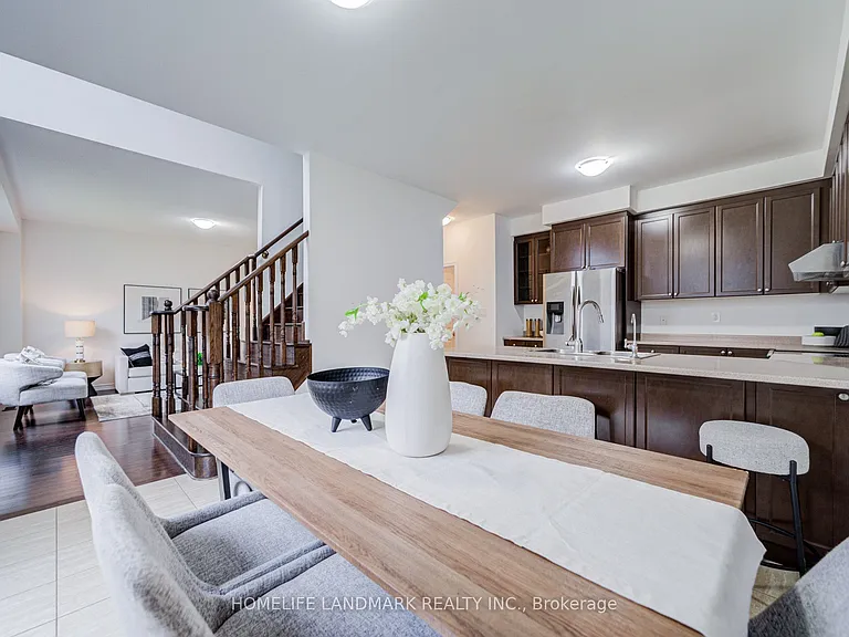 30 Garrardview St — Photo 17