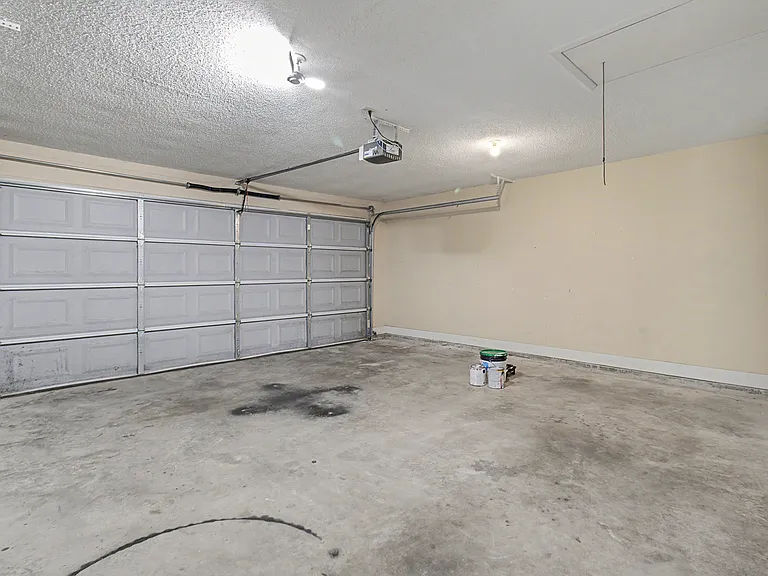 1110 Cornett Ct — Photo 13