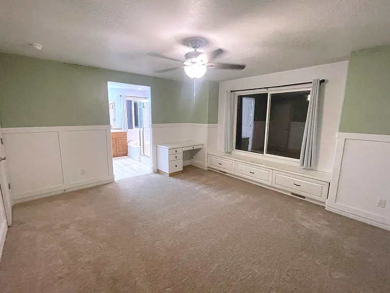 1875 S Spring Creek Dr — Photo 7