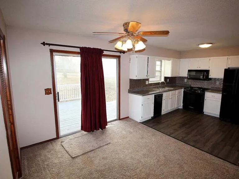 109 Timber Ln — Photo 5