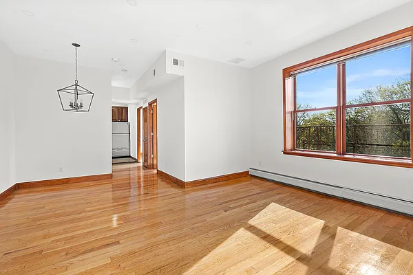 Rented by Compass | media 20