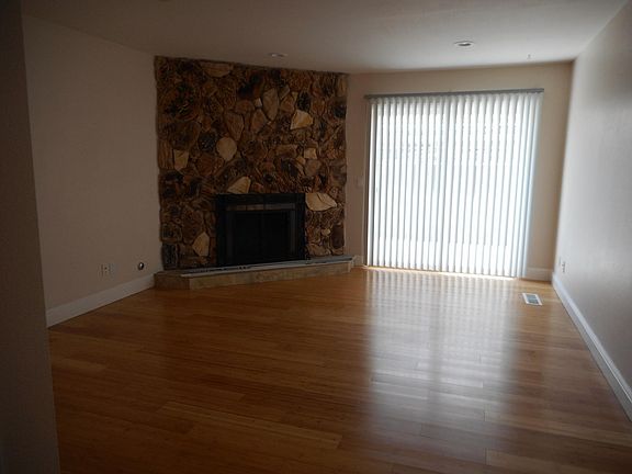 5th image of 938 Pellegrini St