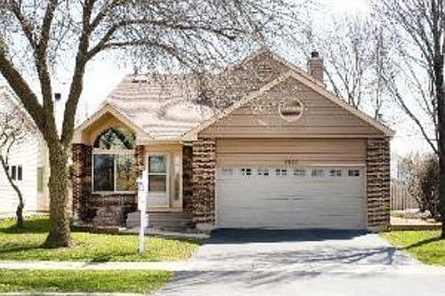 1st image of 2473 Carlton Dr