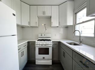 13 E 17th St #1-Q, Bayonne, NJ 07002