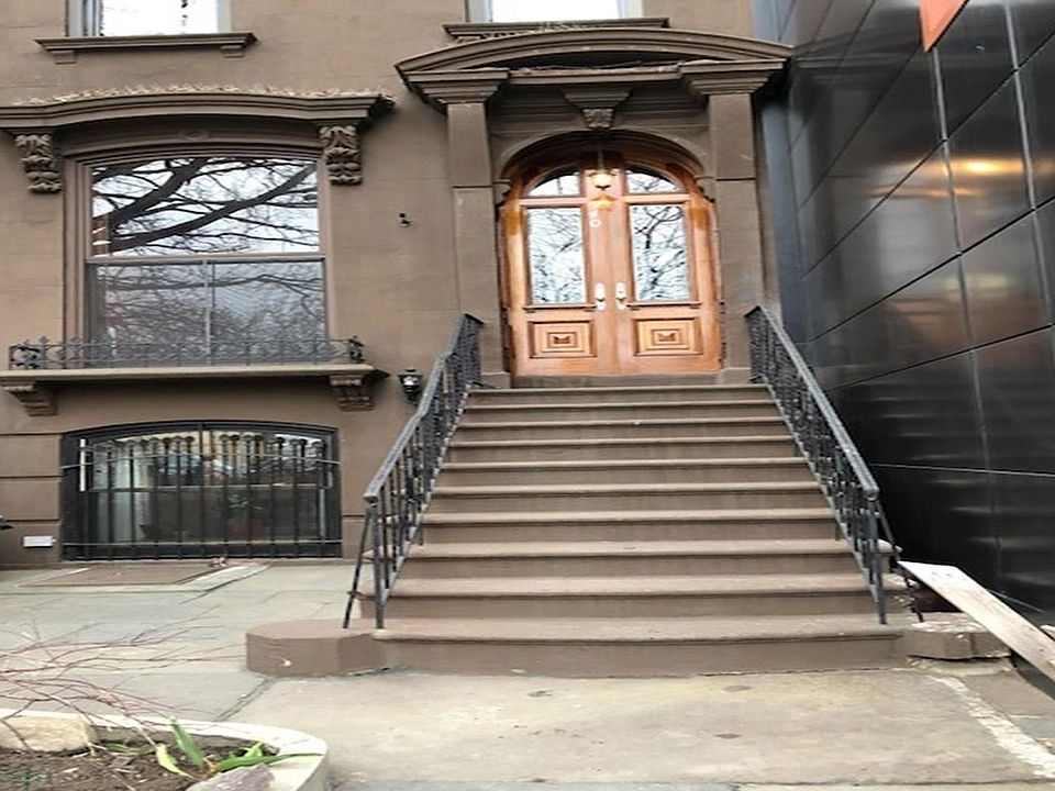 1st image of 540 Washington Ave #1