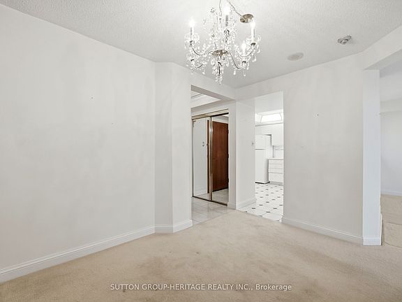 3rd image of 24 Hanover Rd #1405