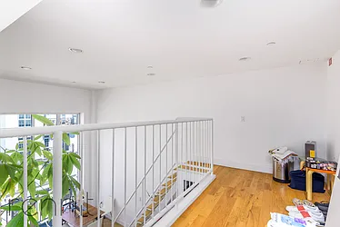 Rented by Rennit Inc.