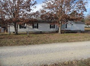 387 Pleasant View Dr, Berea, KY 40403