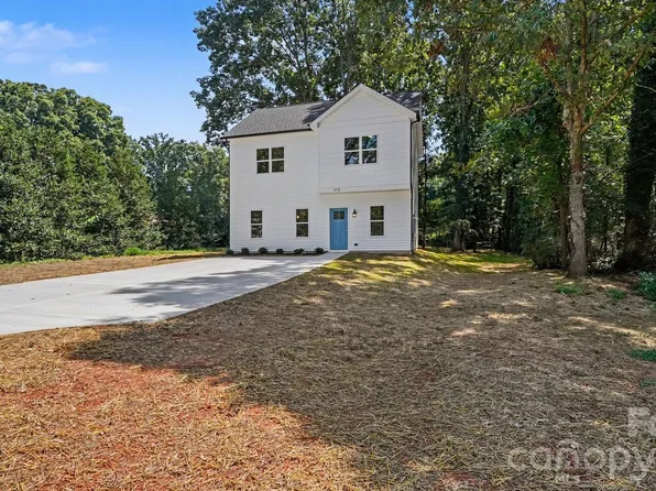 113 Little John Rd, Statesville, NC 28625