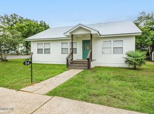 24 London St S, Lucedale, MS 39452