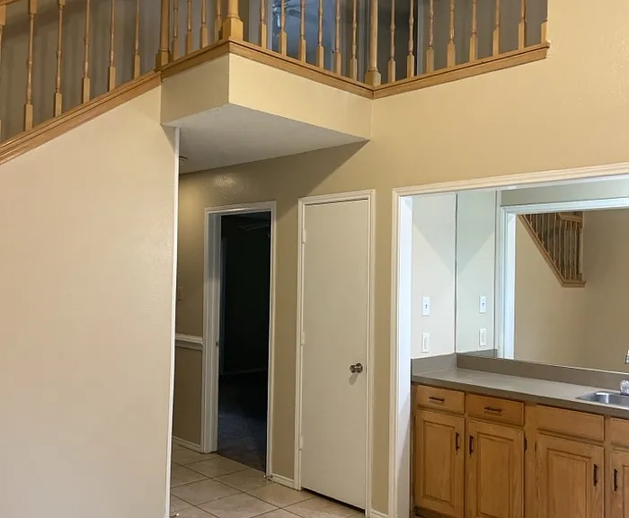 1403 Palmnold Cir E — Photo 4
