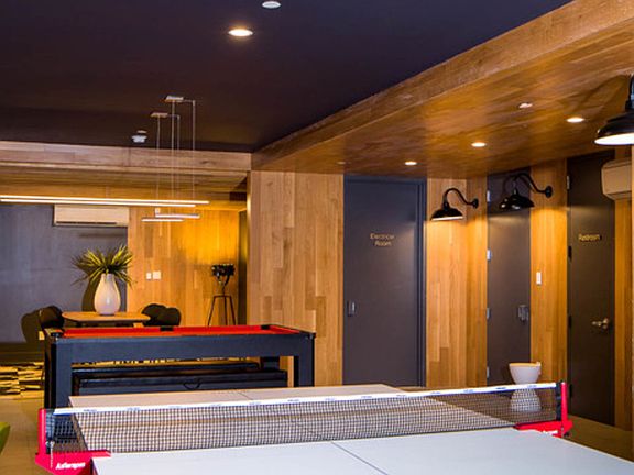 3rd image of 620 Parkside Ave #6F