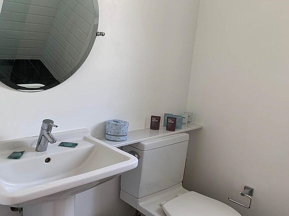 2nd image of 1611 Lenox Ave #102