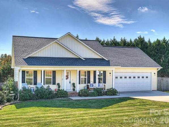112 Cypress Acres Ln, Statesville, NC 28625