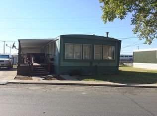 23 Cosmic Ln, Richland, WA 99354