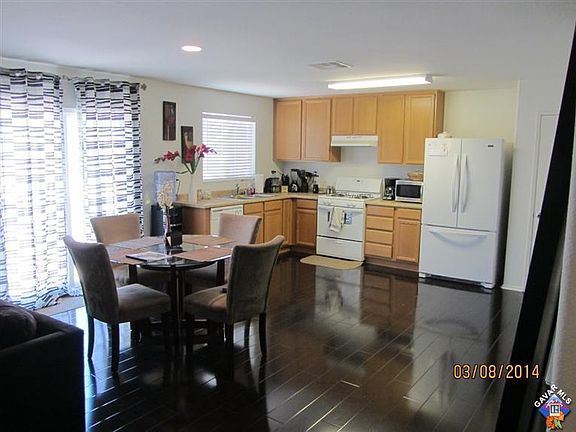 5th image of 43060 Vineyard Dr
