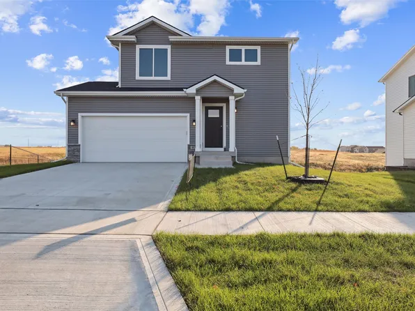 612 N 17th St, Indianola, IA 50125