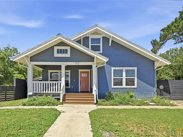 811/813 S Commerce St, Lockhart, TX 78644