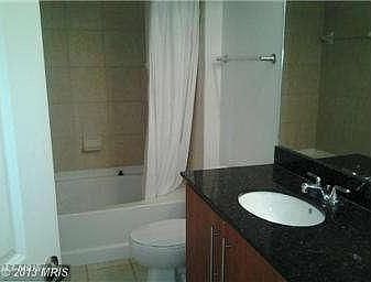 4th image of 1021 N Garfield St APT 514