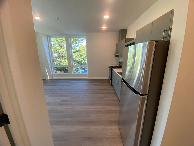 401 UNION — Photo 124