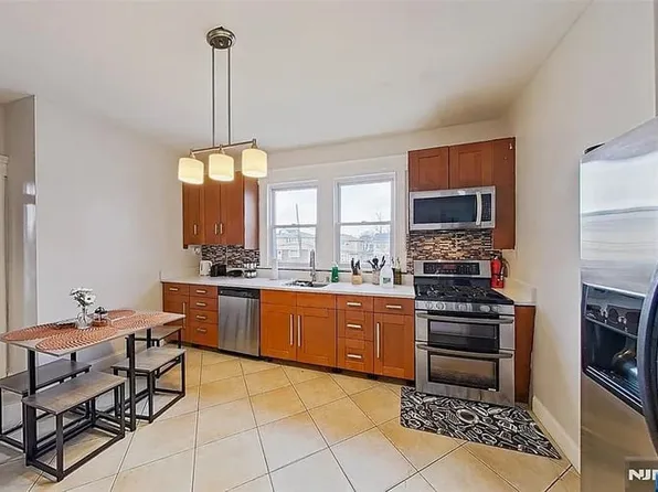 (undisclosed Address), Kearny, NJ 07032