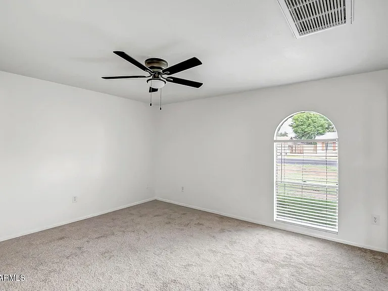 5601 W Carol Ave — Photo 9