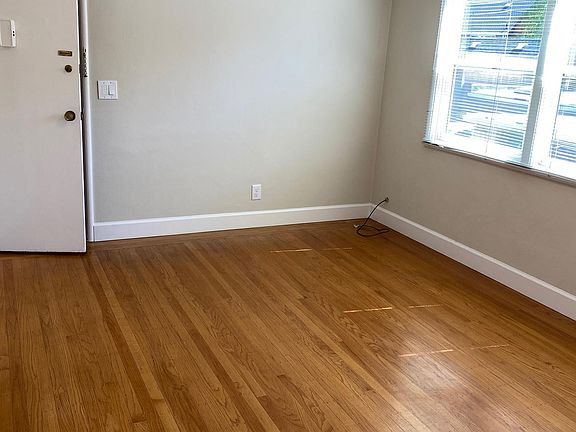 4th image of 290 Everett Ave