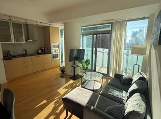 14 York St #808, Toronto, ON M5J 0B1